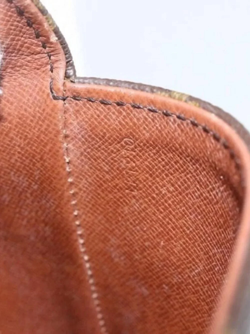 LOUIS VUITTON Monogram Saint Cloud MM Shoulder Bag M51243 LV Auth 169871 - Picture 10 of 16